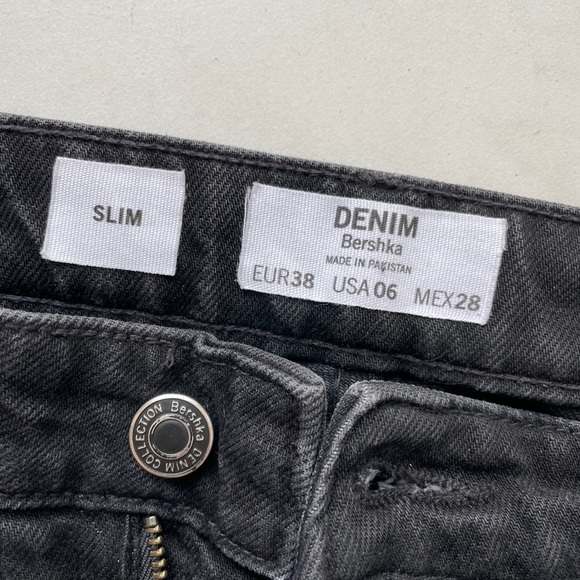 Black Bershka Jeans - Slim Cut - Picture 3 of 8
